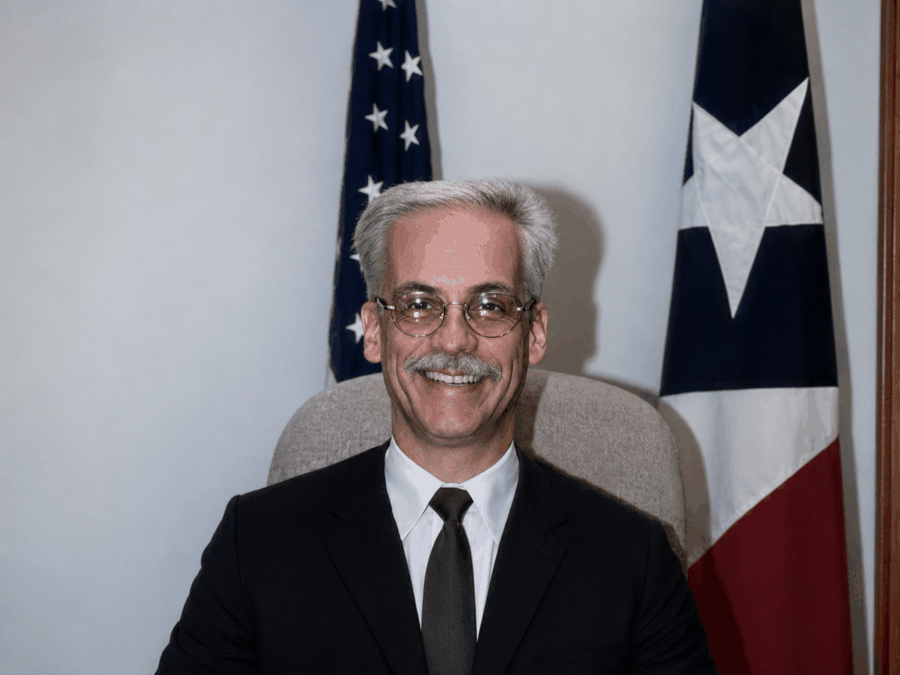 Retrato del Hon. Francisco Ricardo Agrait Lladó en la sección Legado In-Memoriam